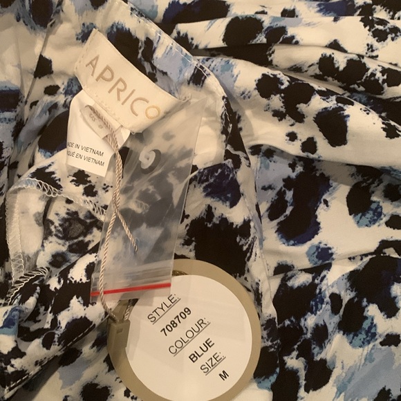 Apricot 3/4 Sleeve Blue & White Dress - Picture 4 of 6